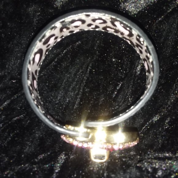 Betsey Johnson Rhinestone Heart Bracelet - Picture 3 of 4